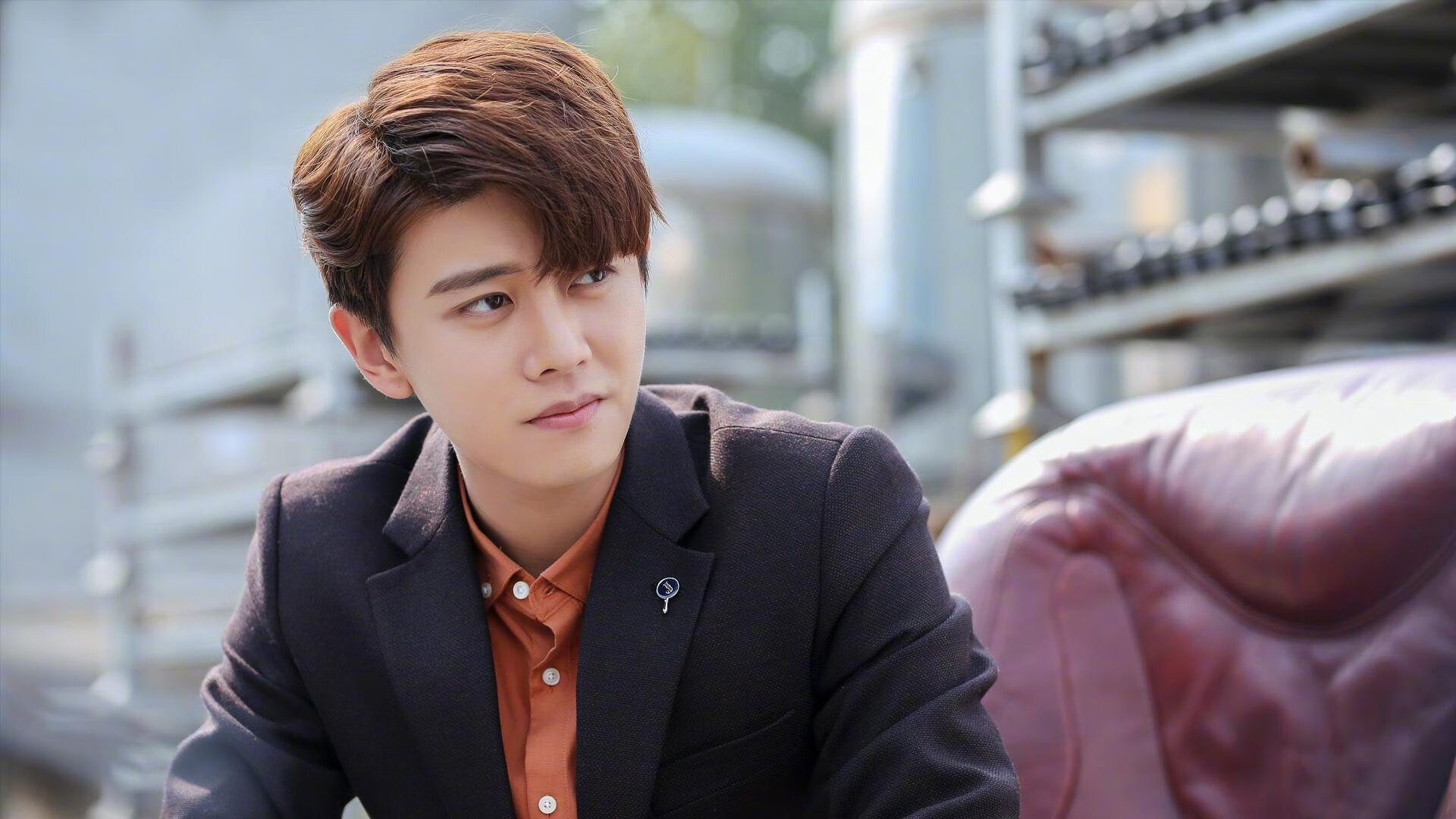 墨西哥球员在冰面滑铲，裁判都看傻了，墨西哥摔角为什么戴面具