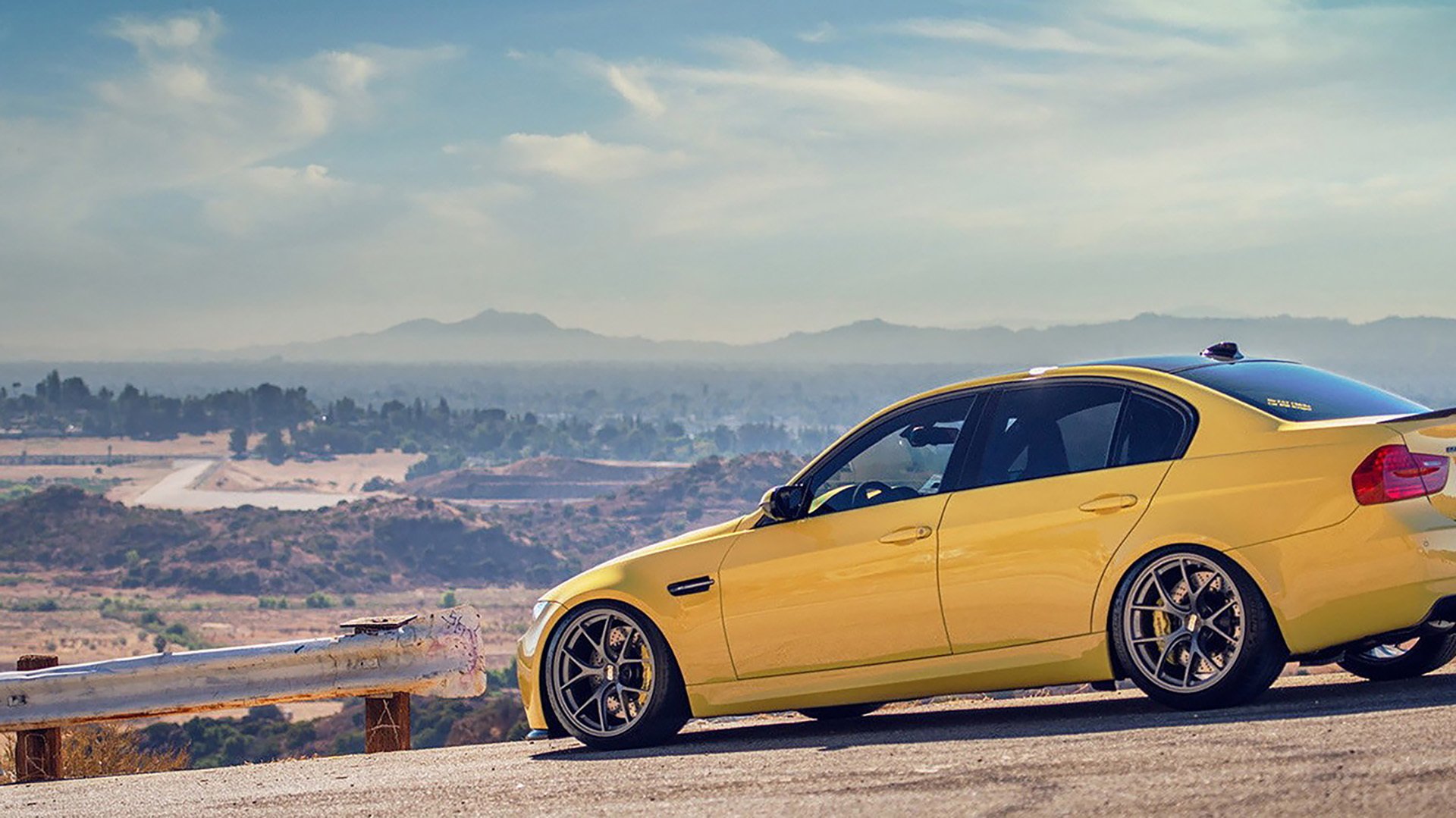 开云体育网站入口-意甲球迷热情高涨，现场氛围火爆，意甲 球员